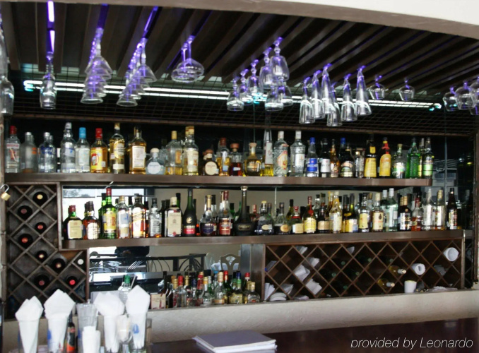 Portonovo Hotel & Suites