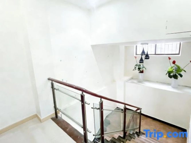 E Home Hotel Guilin
