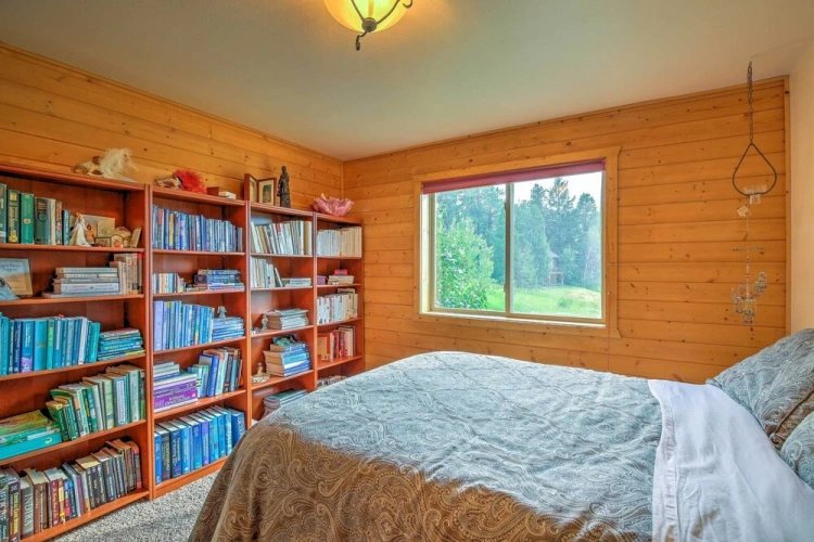 4 Bedrooms Cottage