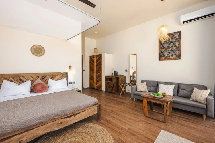 Clove Island Essence & Spa Boutique