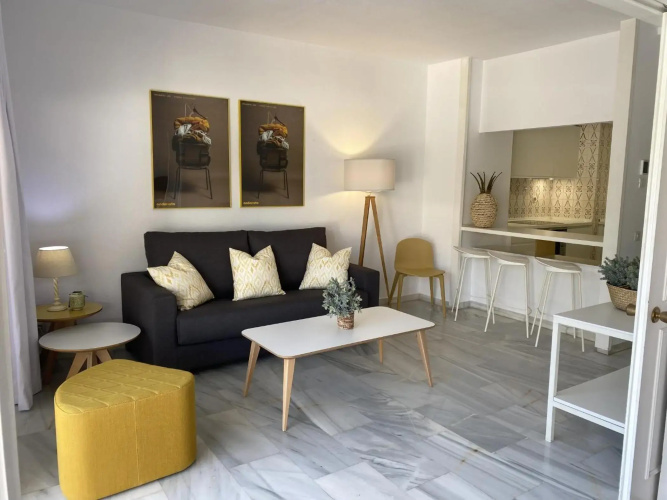 Luminoso apartamento en segunda línea playa 436