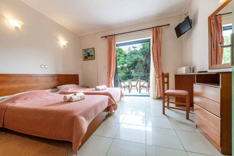 Standard Quadruple room