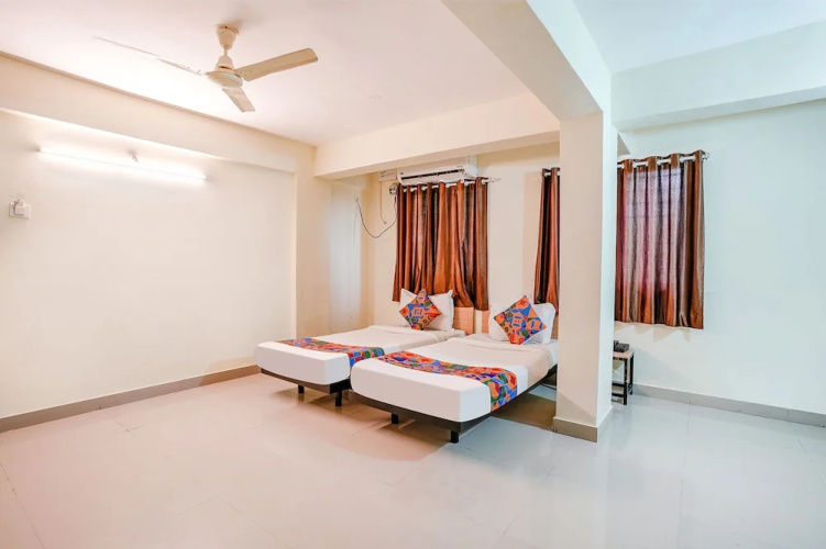 Fabexpress Samruddhi Park Inn