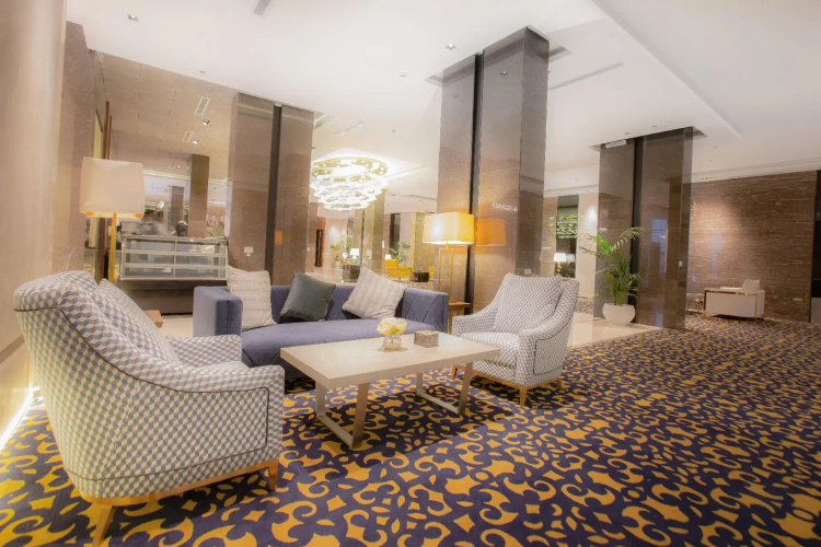 Azar Hotel