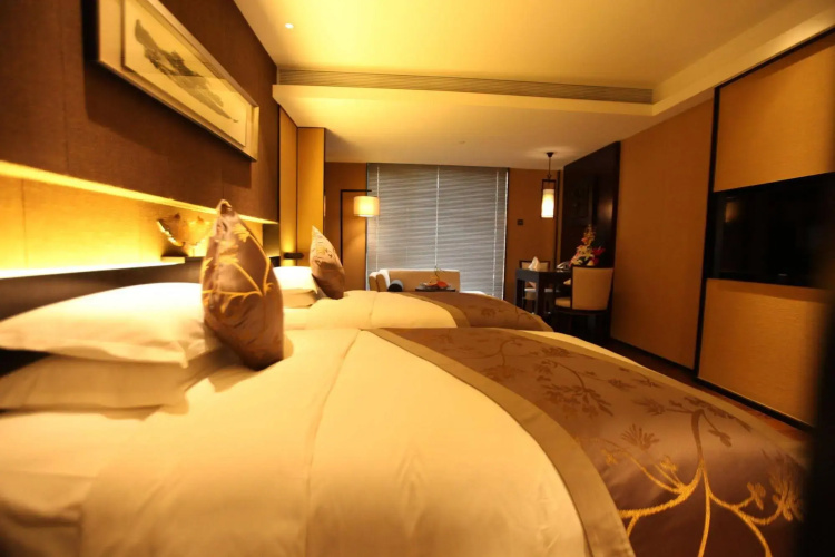 Gloria Plaza Hotel Dongsheng