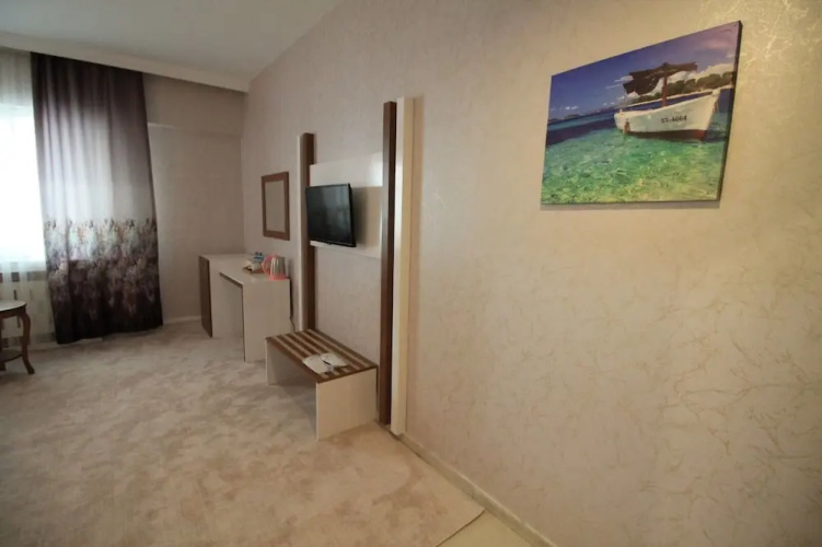 Gold Suite