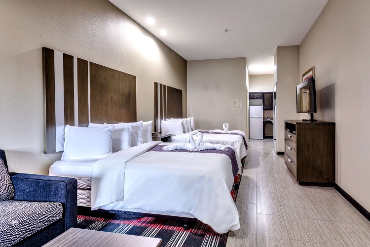 Quadruple Suite