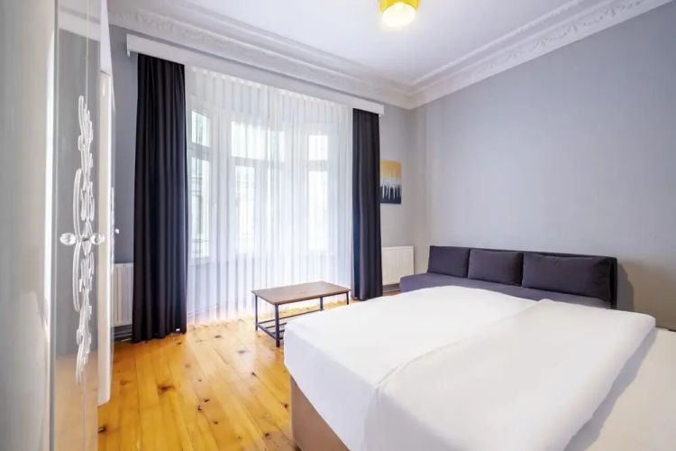 Refreshing and Central Apartment in Beyoglu