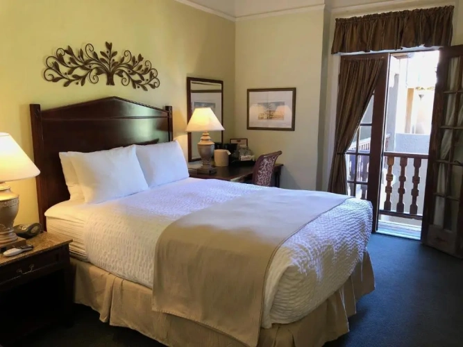 Standard Double room with balcony