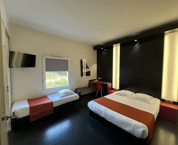 Standard Triple room