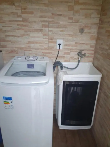 Casa com 2 dormitórios entre Praia do Rosa e Barra de Ibiraquera