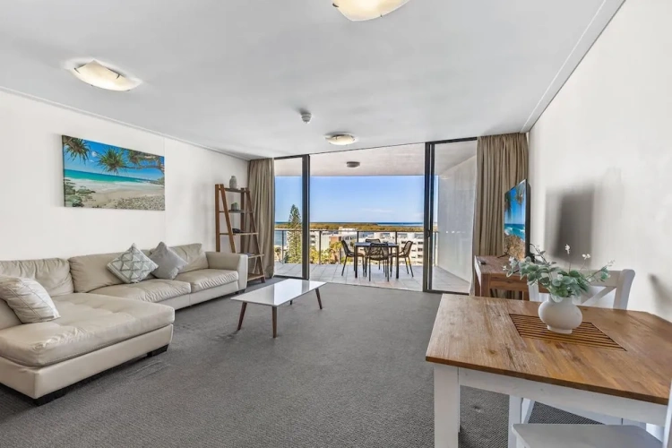 1 Bedroom Luxury Apartment with balcony and with ocean view