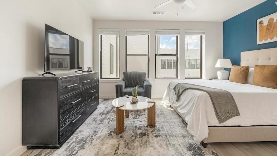 Landing Apartments - South Austin