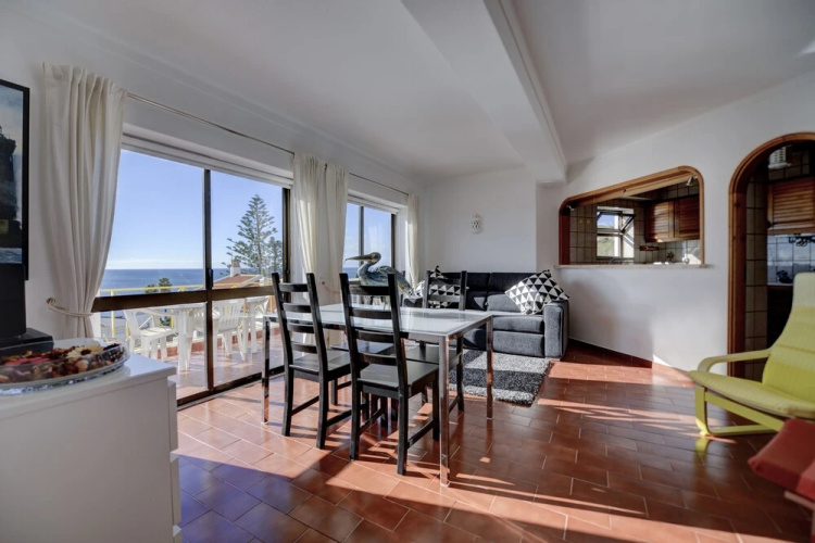 Luz Beach Oceanfront Apartment
