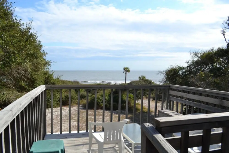 Cottage BY THE SEA - Unit A by Jekyll Realty