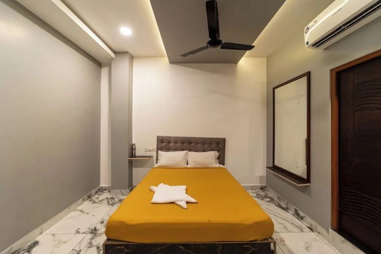 Hotel Bees