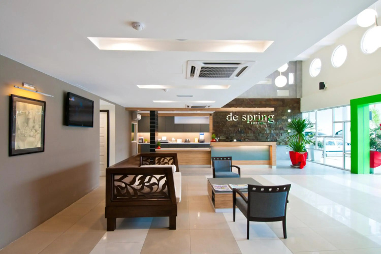 De Spring Hotel