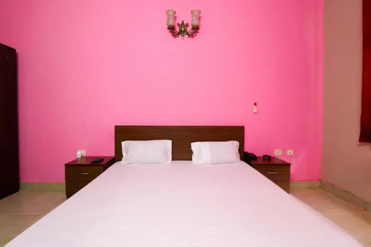Hotel Shree Shyam by OYO Rooms