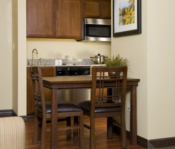 2 Bedrooms Double Suite