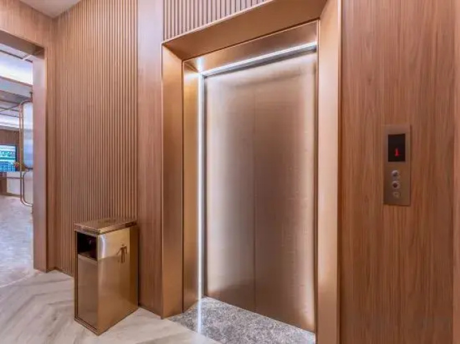 Orange Hotel (Linyi Calligraphy Plaza)