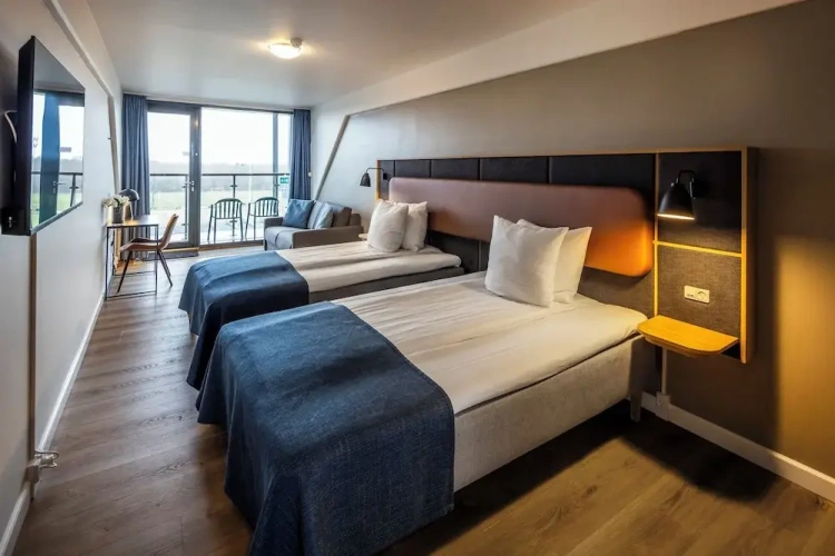 Superior Twin room with balcony