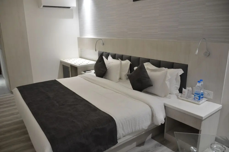 Hotel Radiance