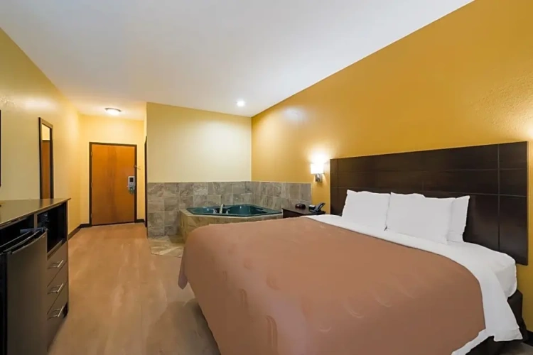 Standard Double Basement room