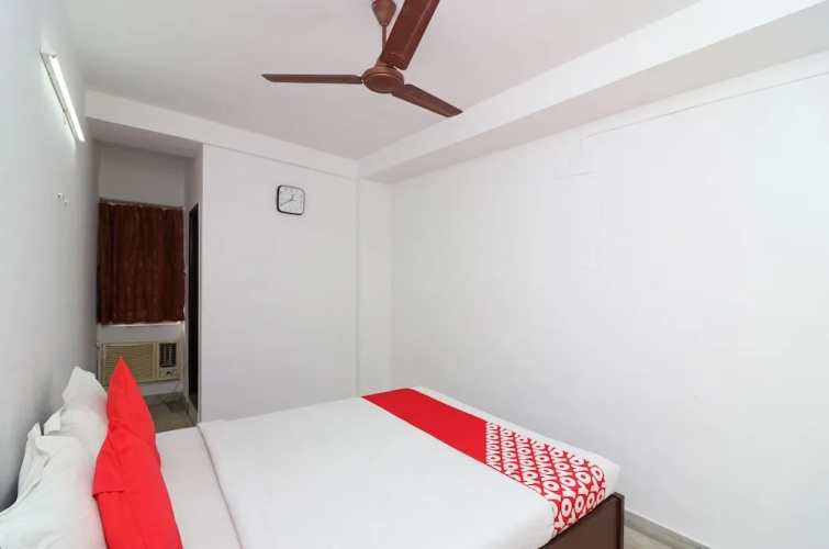 OYO Flagship 19330 Hotel Aria Executive Bara Bazar