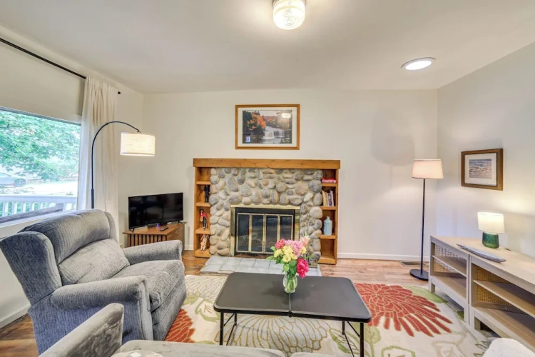2 Bedrooms Cottage