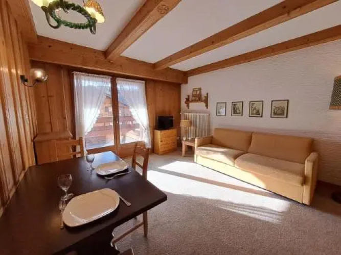 Apartment Square Poste 341