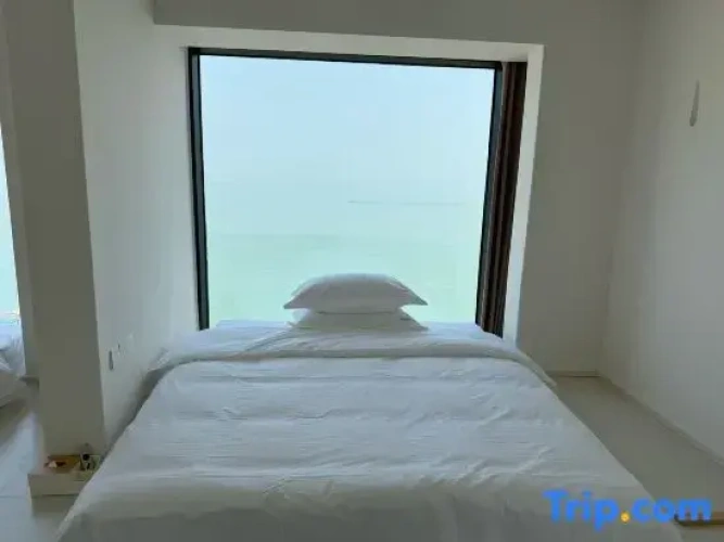 Standard Twin room with sea view