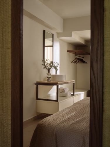 1 Bedroom Deluxe Suite