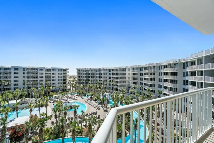 3 Bedrooms Standard room with balcony and with sea view