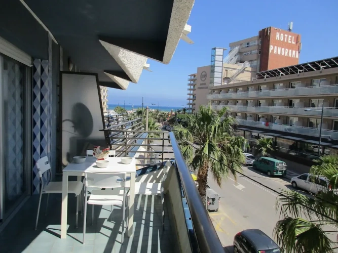 2 Bedrooms Apartment with balcony