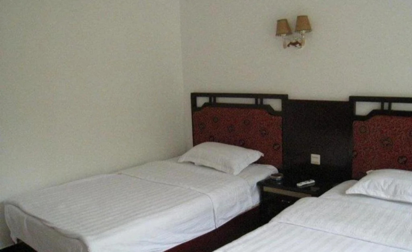 Emeishan Longshan Inn
