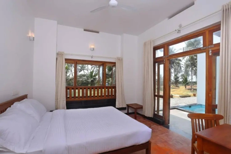 2 Bedrooms Royal room