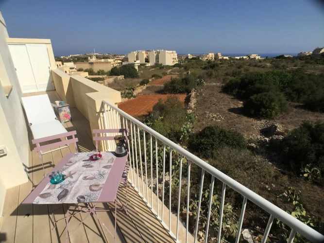 2 Bedrooms Deluxe Penthouse room with balcony and with sea view