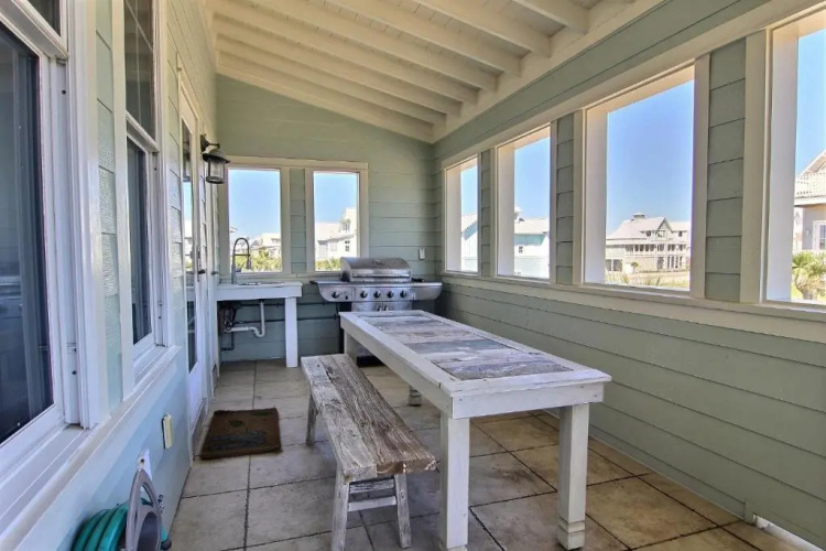 Summer House 181 SE