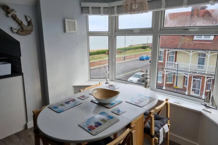 2 Bedroom Seafront Apartment