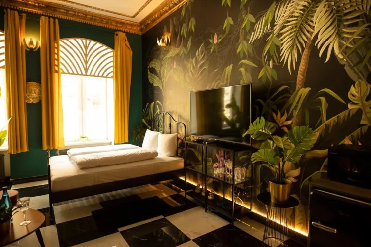 Jungle Apartments