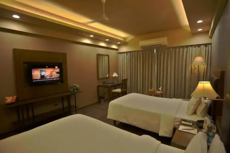 Lords Plaza Kandla