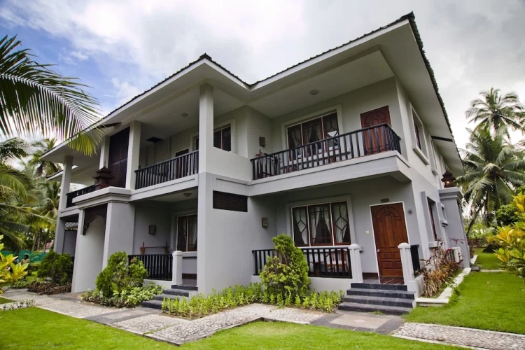 Deluxe Twin room with balcony and with garden view