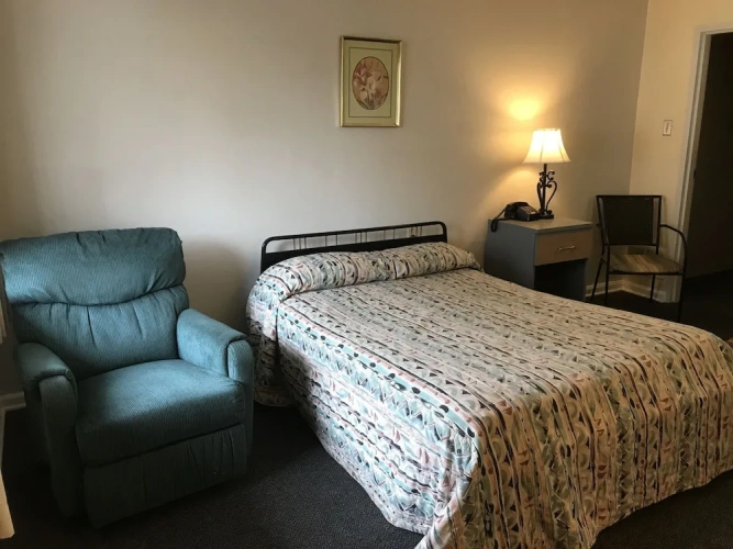 Economy room