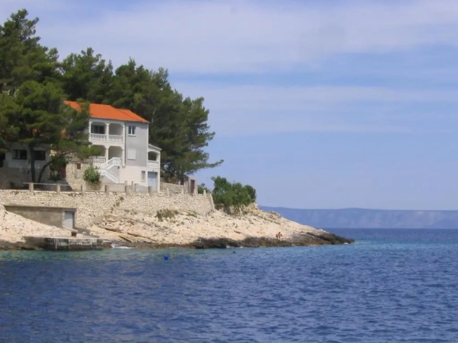 1 Bedroom Apartment with sea view