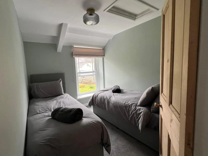 Llansteffan - Pet Friendly 2-bed House, Sleeps 4