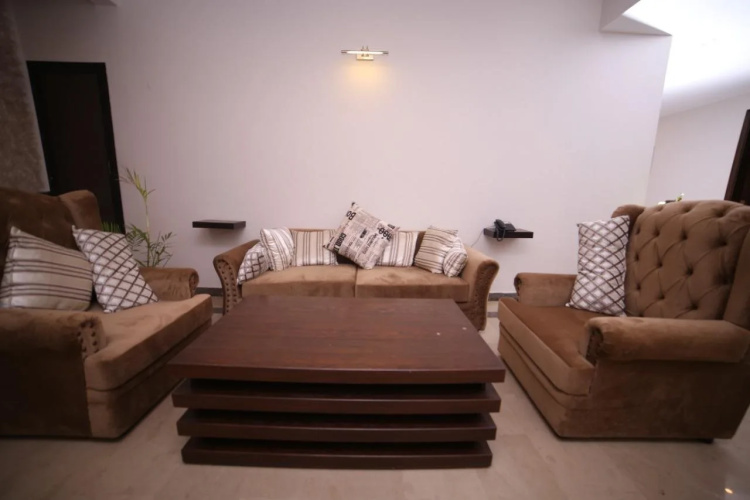 Zifan Hotel & Suites