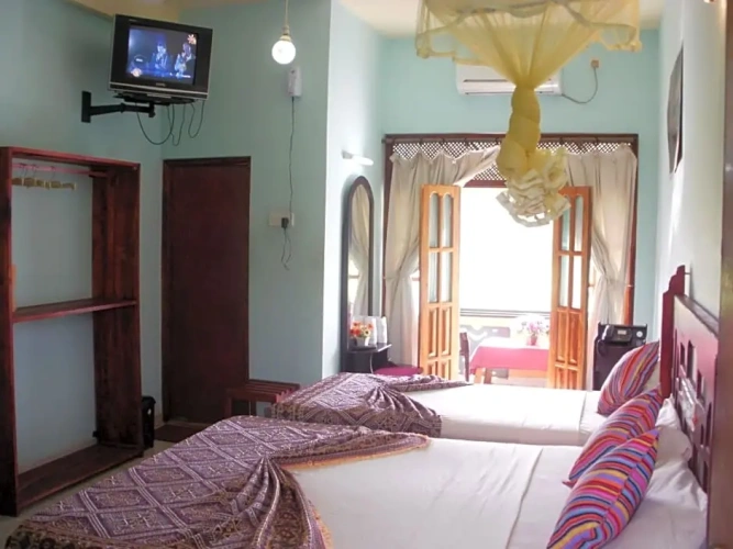 Deluxe Triple room with balcony