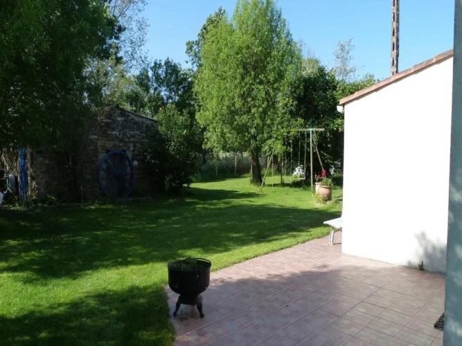 2 Bedrooms Cottage