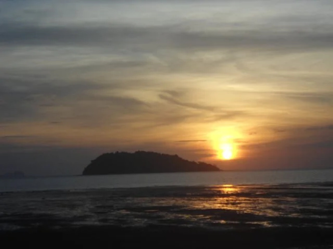 Racha Sunset Resort
