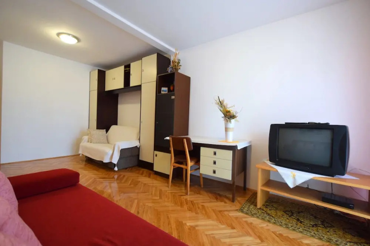 Apartment Mirjana